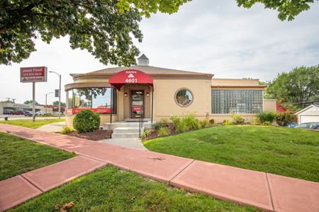 Office space for Rent at Prime Freestanding Retail/Office on Hampton Ave. in St. Louis