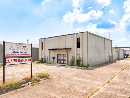 Versatile Office Warehouse For Sale and Lease near Airline Hwy