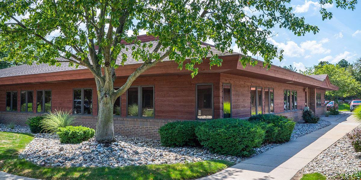6017 West St. Joseph Hwy
