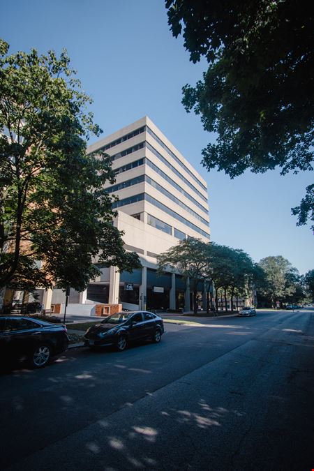 500 Davis Center
