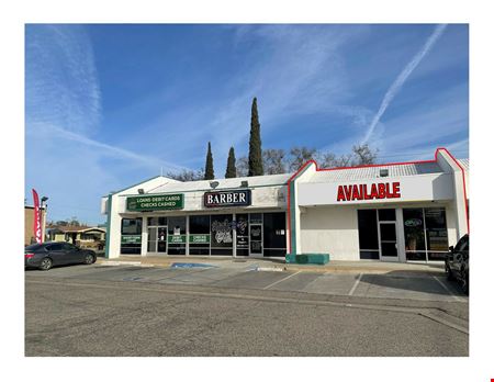 ±1,000 SF Unit Available Within Large Freestanding Commercial Retail Building