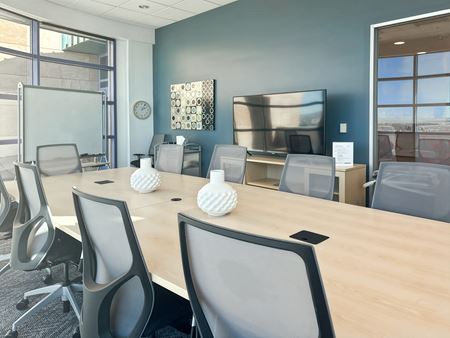 Office space for Rent at Regus - Albuquerque One Sun Plaza in Albuquerque