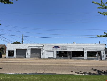 Retail space for Sale at 5847 Stage Road in Bartlett