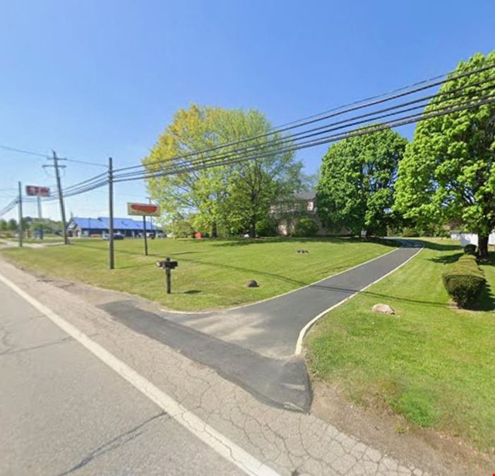 805 West Maple St.