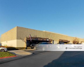 Alamitos Business Center