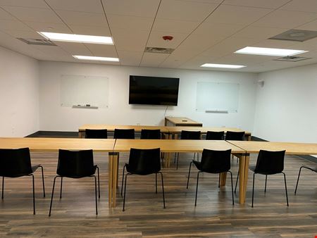 OFFICE SPACE AT NATIONAL & SUNSHINE
