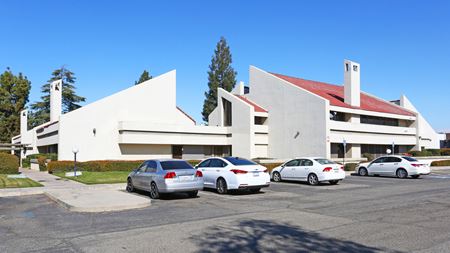 Office space for Rent at Clean Office Space In Excellent Condition @ Airport Area in Fresno