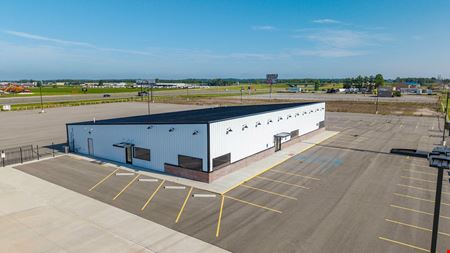 9,600 SF Retail/Office Building Off I-55