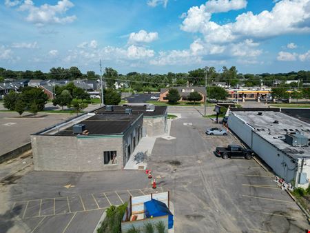 Mechanic Shop & Shopping Center