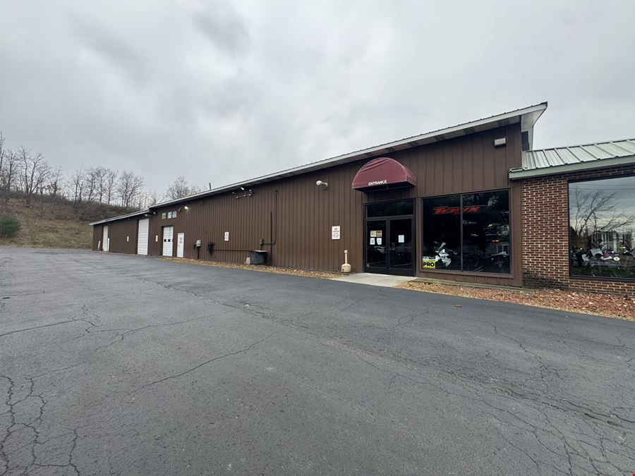810 Hoosick Rd