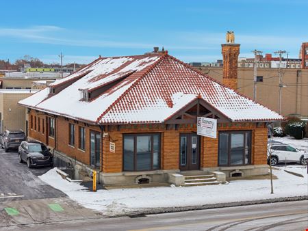 1175 E Main St
