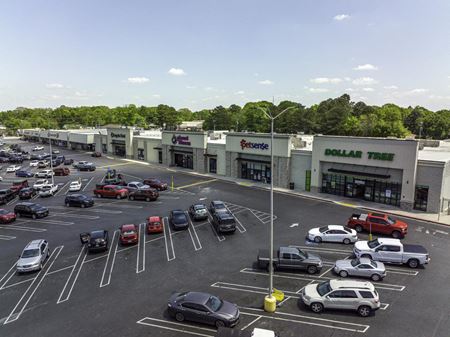 Retail space for Rent at 30,000 SF Retail Space at Calhoun Crossing in Calhoun, GA in Calhoun