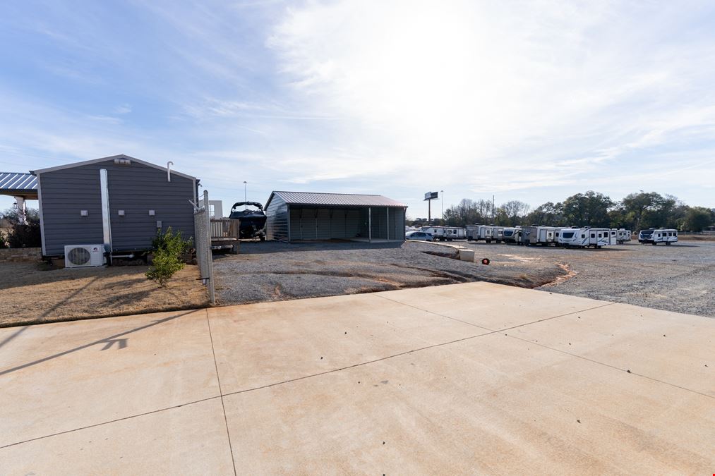 311 Valley Dr