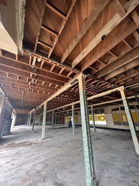 4007 S Flores St - Historic Toudouze Building IDZ-3