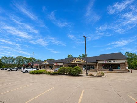 Retail space for Rent at 2,100 Sq. Ft. Available in Woodland Plaza in Fort Wayne