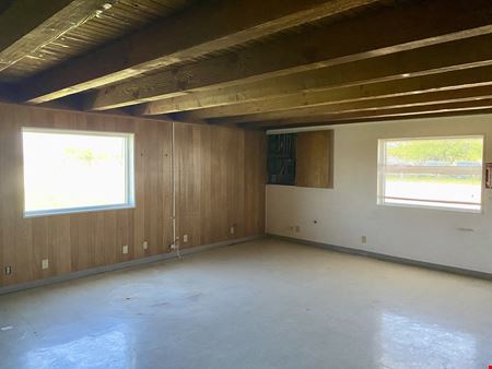 IOS: 20,700 SF Industrial on ±24.56 Acres (Divisible)