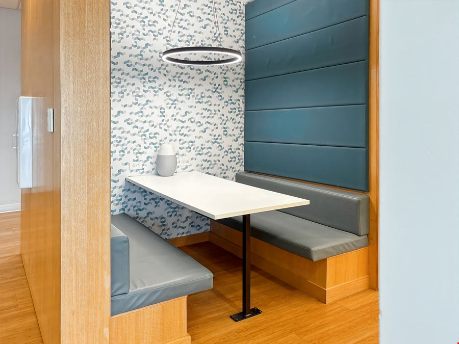Regus - Des Moines - West Glen Town Centre