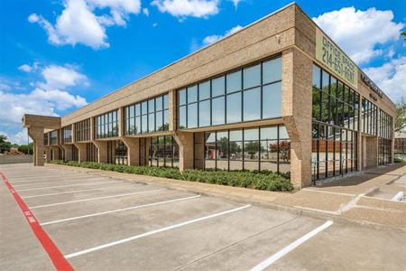 Office space for Rent at 9304 Forest Ln in Dallas