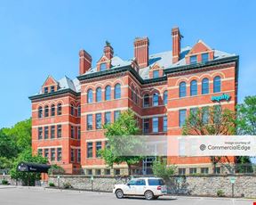 Lincoln School Professional Building