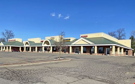 Retail space for Rent at Auburn Plaza in Auburn Hills