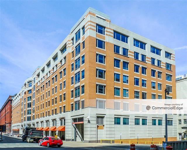 10 G Street NE