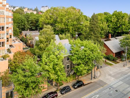 Goose Hollow Apartments