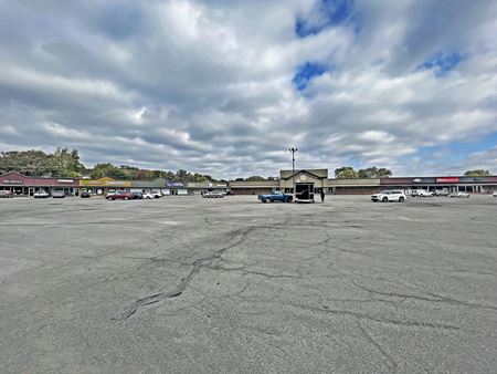 Retail space for Rent at The Plaza in Glenwood