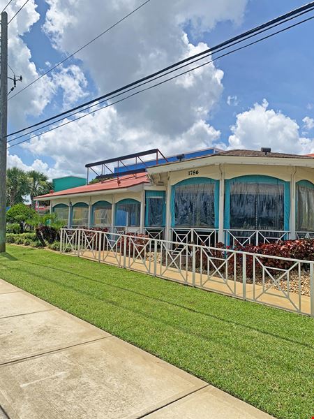 Former Bahama Breeze