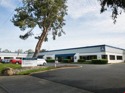 Bay Center Business Park I