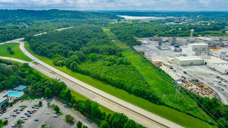 53 ± AC Strategic Industrial Land Near DuPont Parkway