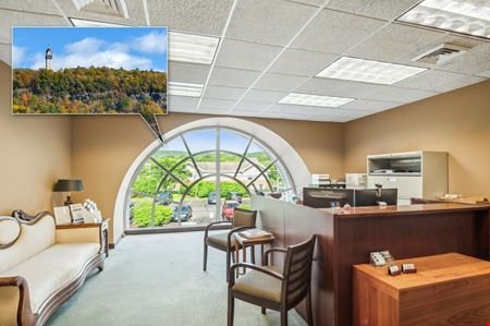 111 Simsbury Rd, Unit 4