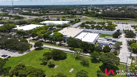 Warehouse with Office in Turnpike Industrial Park