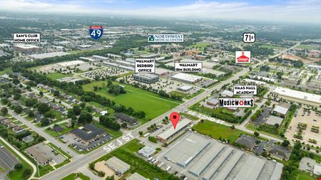 2200 SE J St Suites 12 & 18 - Bentonville, AR 72712