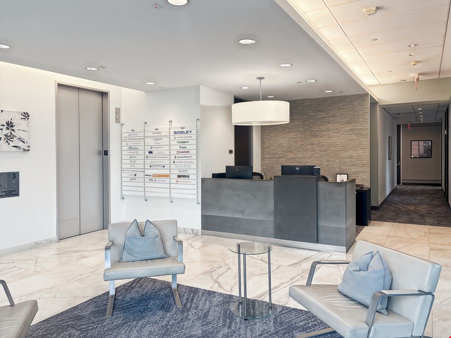 Regus - The Woodlands - Waterway