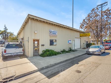 Commercial space at ±1,724 SF Retail Automotive Building in Visalia, CA in Visalia