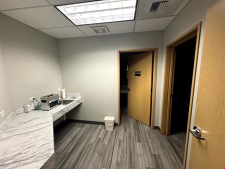 RH North Creek  Business Center