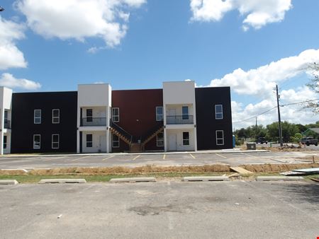 3825 S Expressway 83