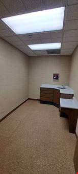 River Forest Retail/Office Suites Available