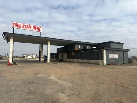 Commercial space at Truck Stop on I-20 - Full Kitchen, 2 Fuel Islands in Odessa