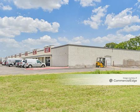 Industrial space for Rent at Luke Business Park in Irving