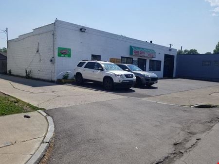 2611 Pine Ave - Established Repair Center