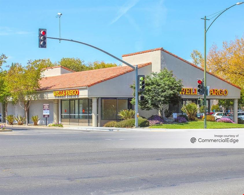 Grant Road Plaza