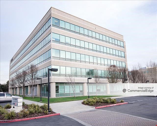 Pleasanton Corporate Commons - 6220