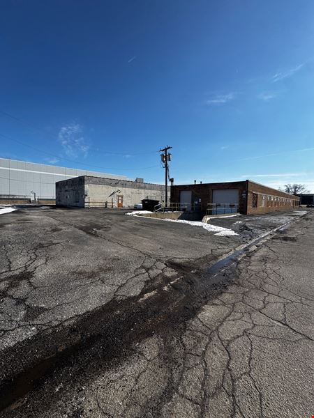 +/-25,000sf Bldg  on +/-1.16 Acres