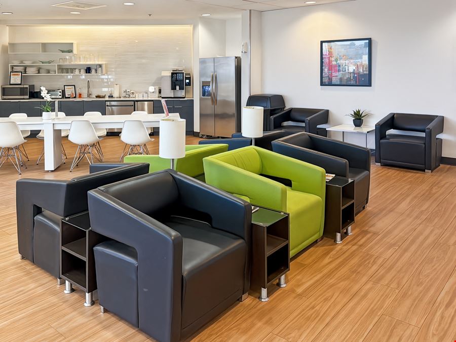 Regus - Las Vegas - Howard Hughes Parkway