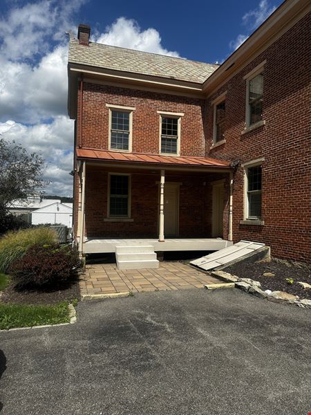 323 S Main St