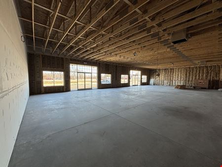 8922-8976 N. US Hwy. 24 E.