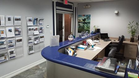 Retail Medical Office in Miami Airport Center for Sale or Lease