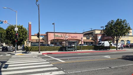 End-Cap Available in Huntington Park Center