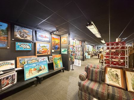Freestanding Showroom / Warehouse in Slidell Under $60/SF